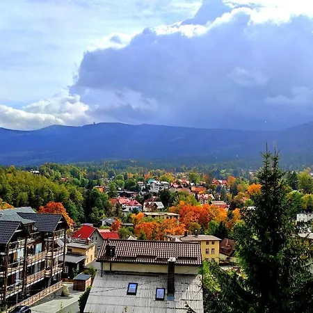 Willa Mona Bed & Breakfast *