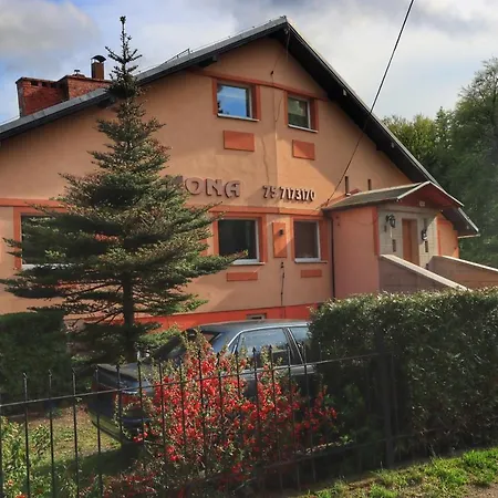 Willa Mona 住宿加早餐酒店 斯克拉斯卡波伦巴