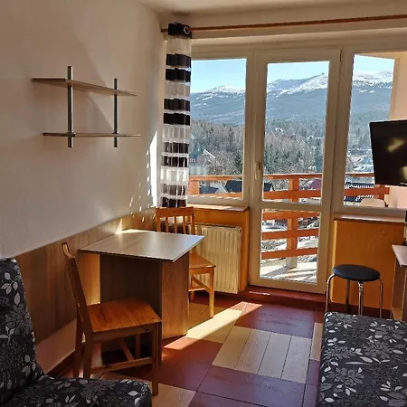 Willa Mona 住宿加早餐酒店 *